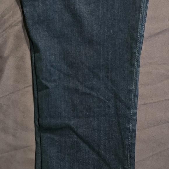 Stylish Blue Denim Jeans - Picture 9 of 13